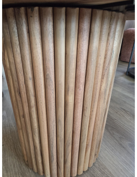 Table de salon en acacia avec pied central Congo