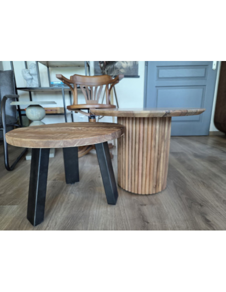 Table de salon en acacia avec pied central Congo