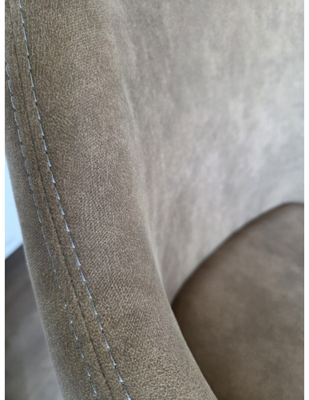 Petit fauteuil coque à pied pivotant Menno