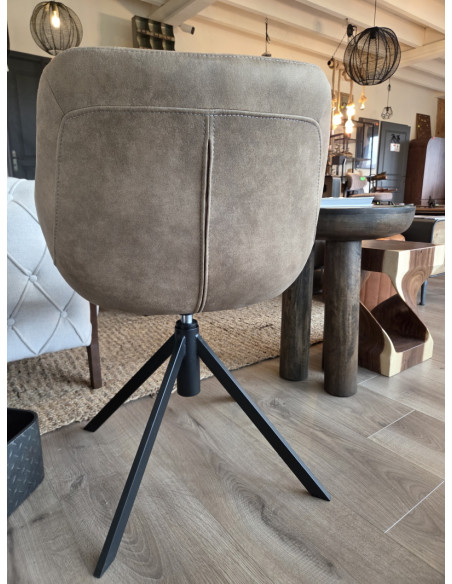 Petit fauteuil coque à pied pivotant Menno