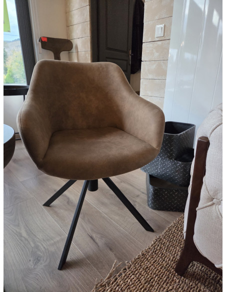 Petit fauteuil coque à pied pivotant Menno