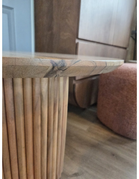 Table de salon en acacia avec pied central Congo