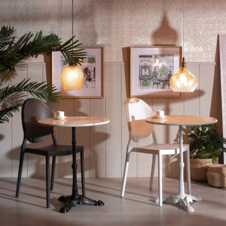 Guéridon ou table petit déjeuner... Guéridon ou table petit déjeuner...