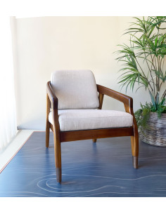 Fauteuil bas en bois massif...