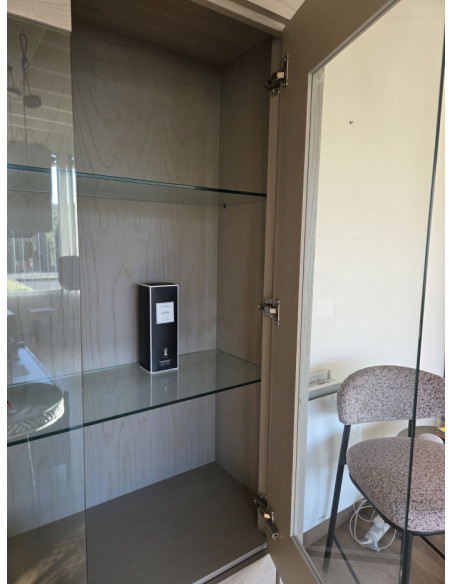 Vitrine Onyx deux portes et deux tiroirs en chêne massif