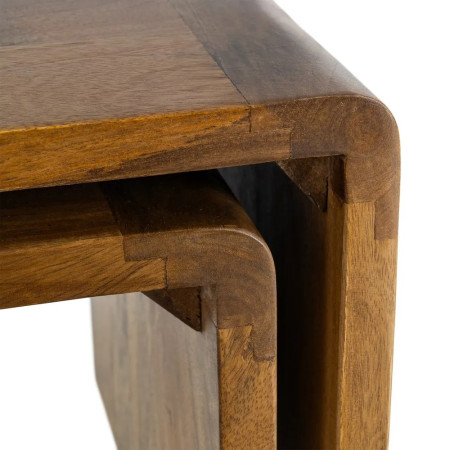 Set de 2 tables basses minimalistes... Set de 2 tables basses minimalistes...