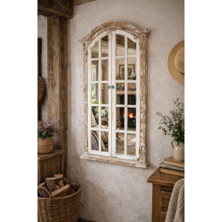 Miroir fenêtre chapeau de gendarme