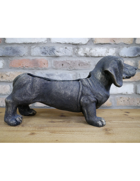 Chien Teckel Décoratif – Jardinière Design en MGO (51 cm)