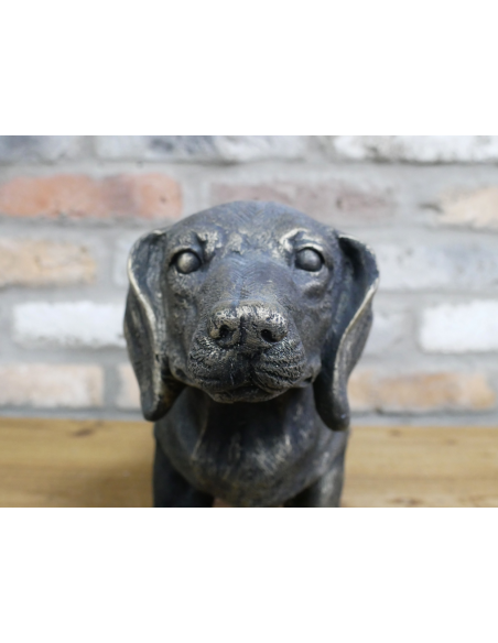 Chien Teckel Décoratif – Jardinière Design en MGO (51 cm)