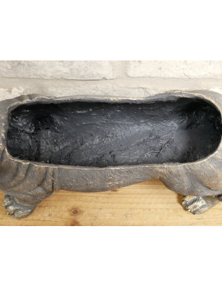 Chien Teckel Décoratif – Jardinière Design en MGO (51 cm)