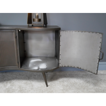 Meuble TV industriel en métal nervuré...