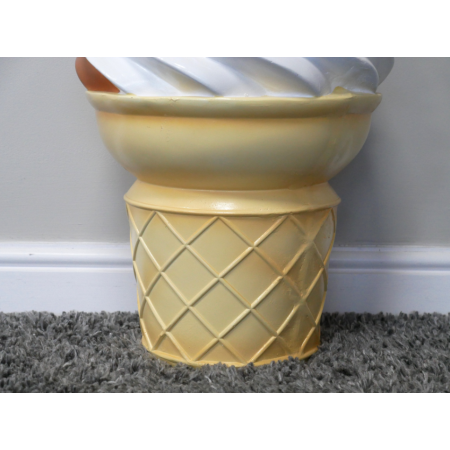 Table d'appoint Glace à l'italienne... Table d'appoint Glace à l'italienne...
