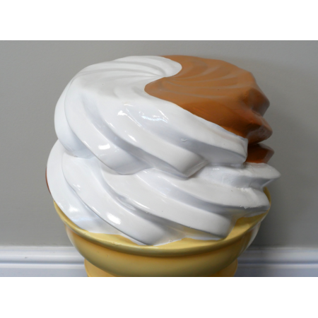 Table d'appoint Glace à l'italienne... Table d'appoint Glace à l'italienne...