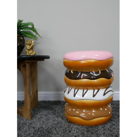 Table d’appoint Donut géant en résine... Table d’appoint Donut géant en résine...