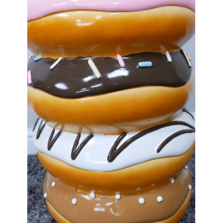 Table d’appoint Donut géant en résine... Table d’appoint Donut géant en résine...
