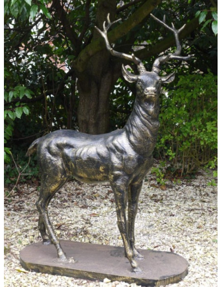 Statue Cerf Majestueux en Métal pour Jardin