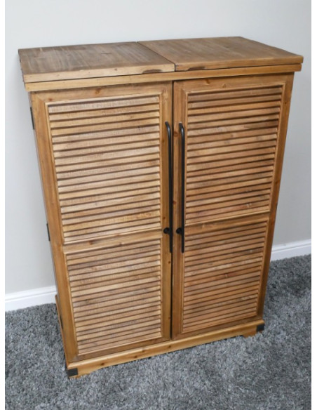 Armoire Bar à Volets en Bois de Sapin et Métal