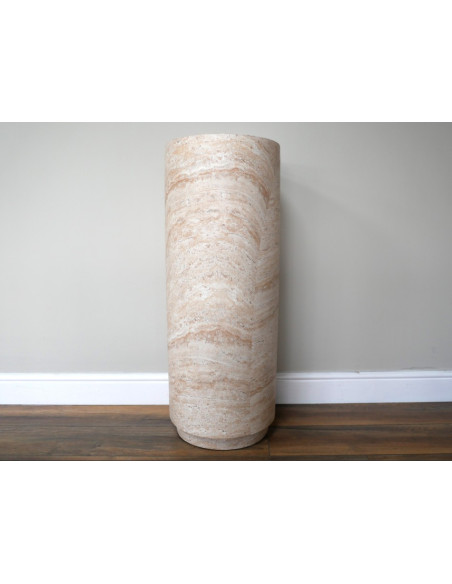Colonne Décorative Effet Pierre Naturelle – Verticalité et Caractère