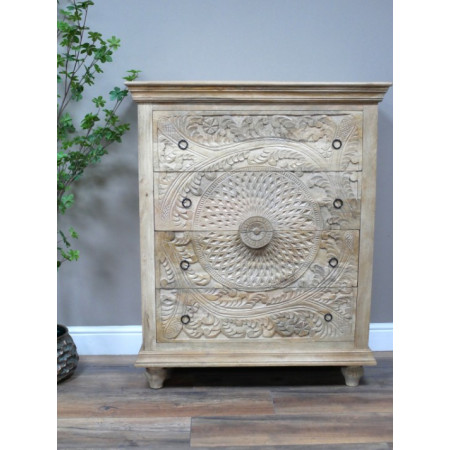 Commode Sculptée en Bois de Manguier