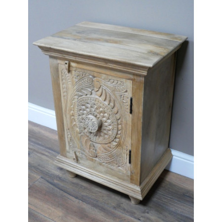 Armoire Sculptée en Bois de Manguier