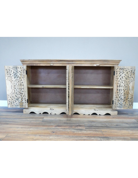 Grand Buffet Sculpté Ajouré en Bois de Manguier