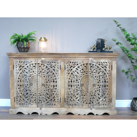 Grand Buffet Sculpté Ajouré en Bois...