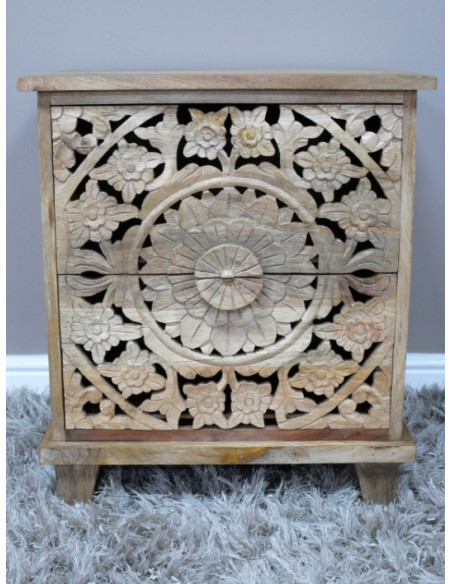 Table de Chevet Sculptée en Bois de Manguier