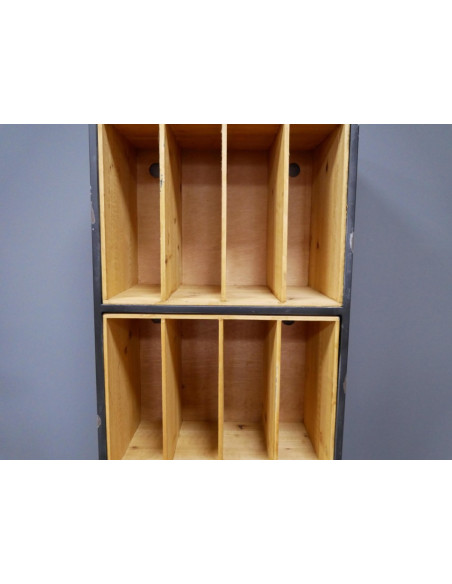 Bibliothèque Vinyles Vintage en Bois et Métal Patiné