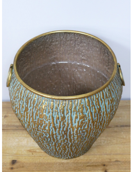 Grand cache-pot en métal doré vieilli effet vert-de-gris – 37 cm