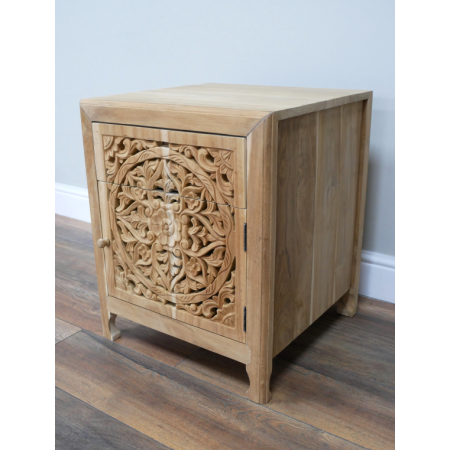 Table de chevet en teck sculpté avec...