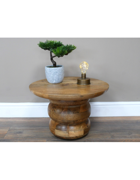 Table d'appoint ronde en manguier au pied sculptural – 51 cm