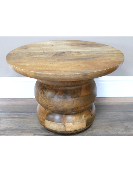 Table d'appoint ronde en manguier au pied sculptural – 51 cm