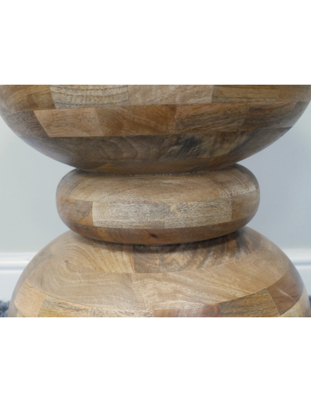 Table d'appoint en manguier au pied sculptural – 51 cm