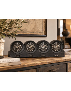 Horloge quatre fuseaux...