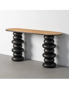 Console design naturel et noir 150 cm avec pieds sculpturaux et miroir rond dans une entrée contemporaine 2