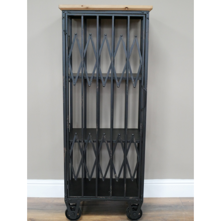 Armoire industrielle en métal sur...