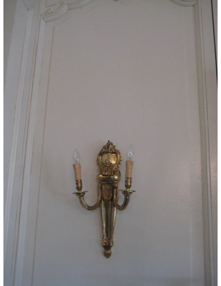 Applique en bronze électrifiée