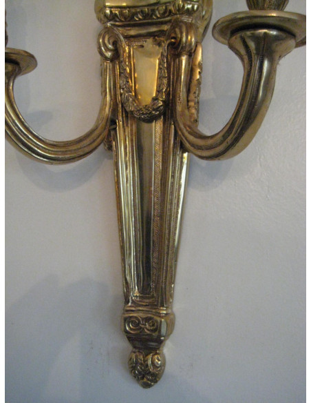 Applique en bronze électrifiée