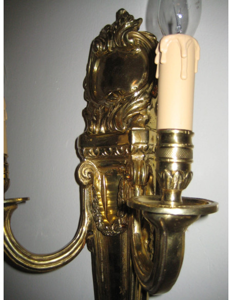 Applique en bronze électrifiée