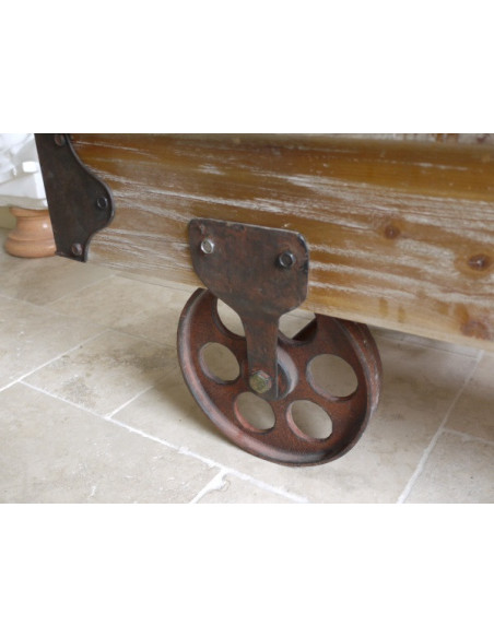 Table basse roulante industrielle