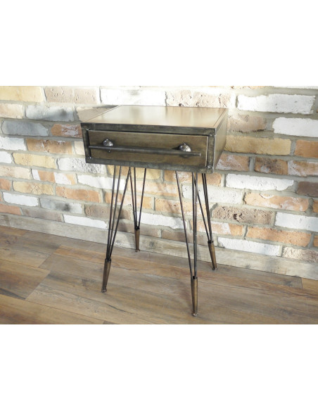 Table de chevet industrielle en métal brossé