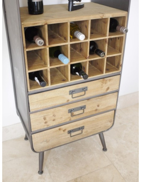 Bar cave à vin au style Industriel