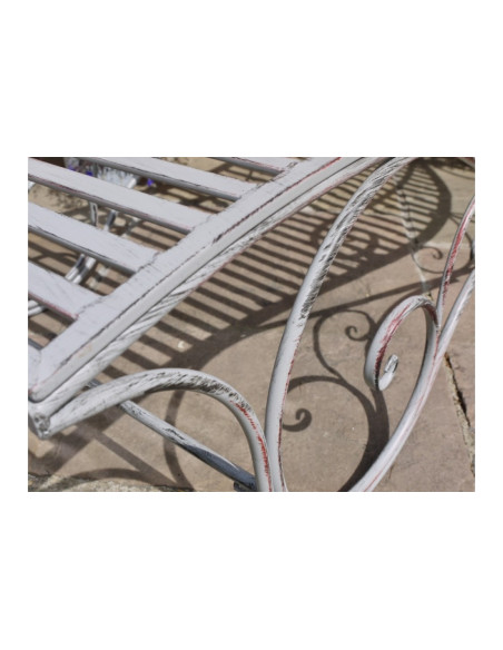 Chaise longue de jardin en métal gris