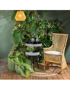 Guéridon tripode en métal noir 2